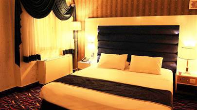 اتاق دو تخته دبل هتل پارسیان عالی قاپو اصفهان اتاق دو تخته دبل هتل پارسیان عالی قاپو اصفهان